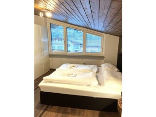 Penthouse 82 Kaprun Bedroom 2 side