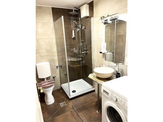 Penthouse 82 Bathroom