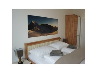 Schlafzimmer_rechts1