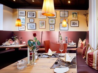 Kunst im Restaurant_Kaprun_Barbarahof