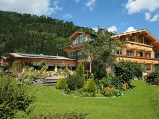 Hausansicht Sommer 1