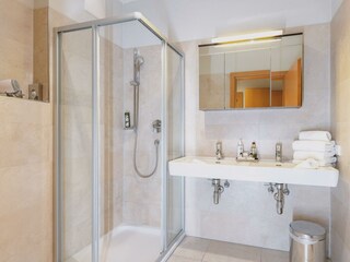 web-Auhof-Zimmer-Suite99-2024-1