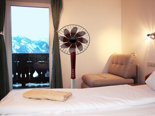 IMG_9689_web_cooler