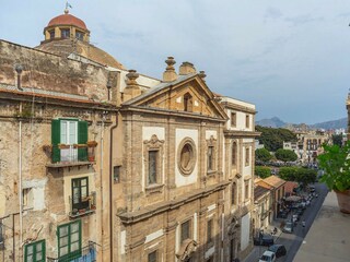 Apartment Palermo Umgebung 23