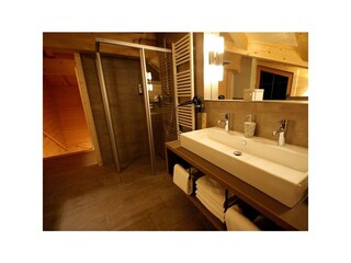 Chalet Badezimmer oben