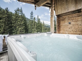 Whirlpool 3er Chalet seitlicher