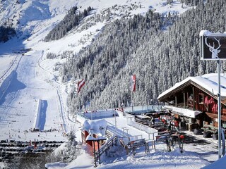 Montana Alm Terrasse von oben herab