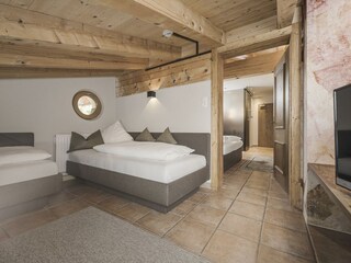 Familienzimmer im Kinderschlafzimmer