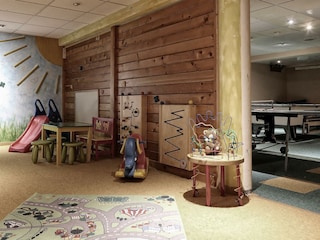 Kinderspielzimmer mit Blick auf Spielezimmer