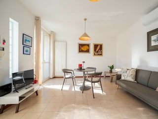 Apartment Limonta Features 27