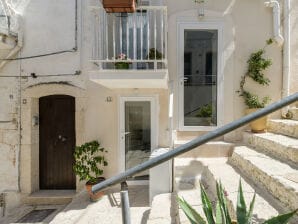 Apartment Stairway with Jacuzzi - Ostuni - image1