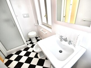 Appartamento Ospedaletti Caratteristiche 17