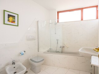 Apartment Neapel Features 34