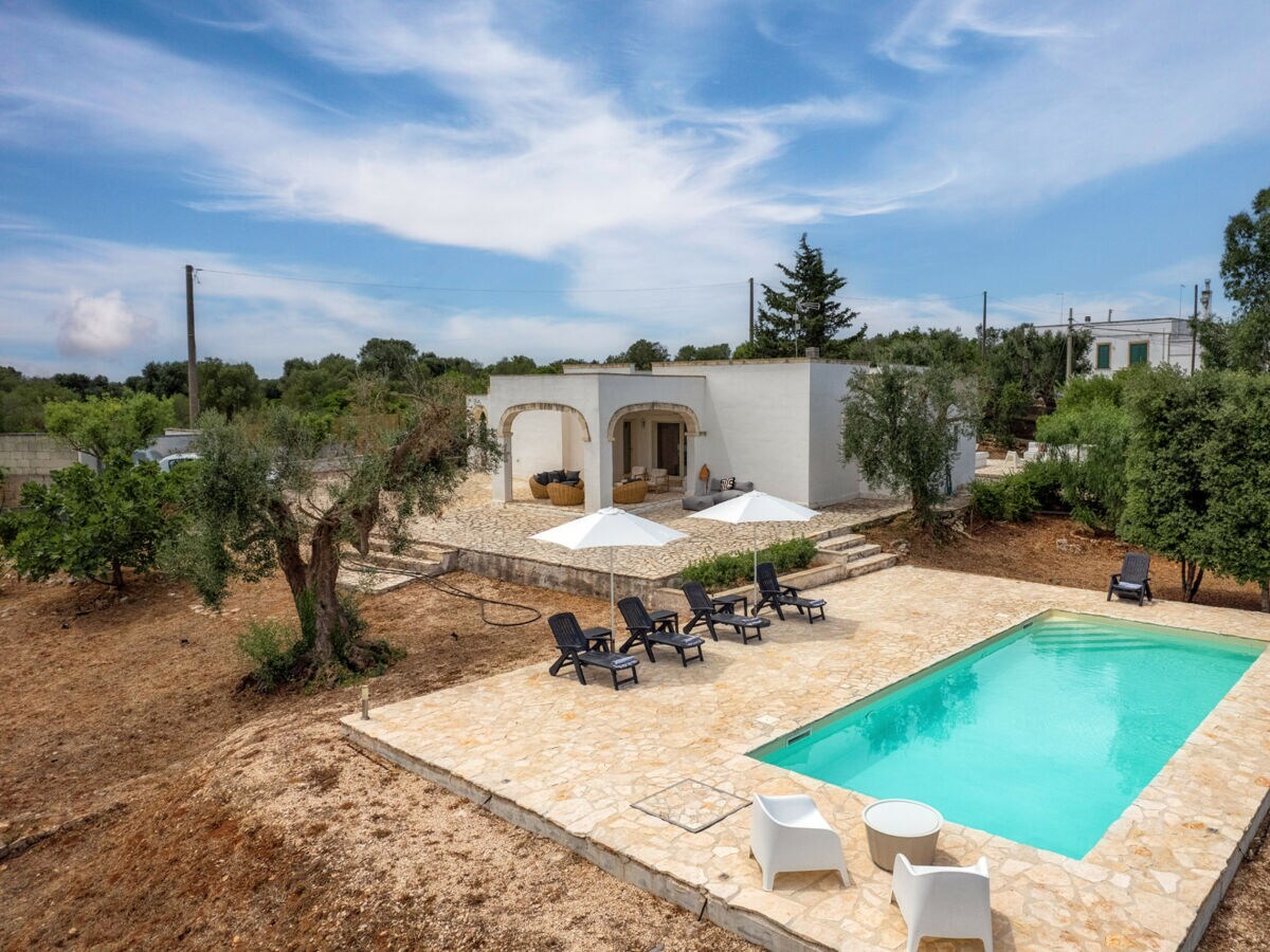 Villa Ostuni Outdoor Recording 1