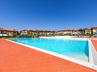 Appartement Manerba del Garda Buitenaudio-opname 7