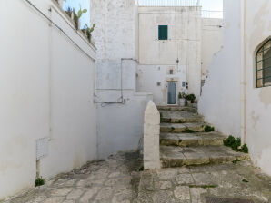 Apartment 19 White Luxury Suite with Jacuzzi - Ostuni - image1