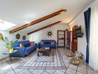 Apartamento Neapel Características 24