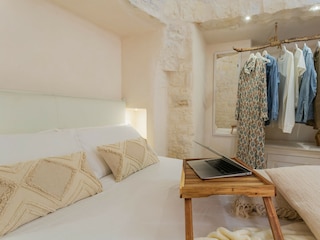 Villa Fasano Features 36