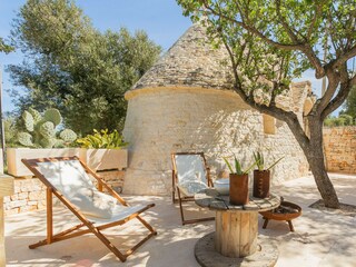 Villa Fasano Buitenaudio-opname 8