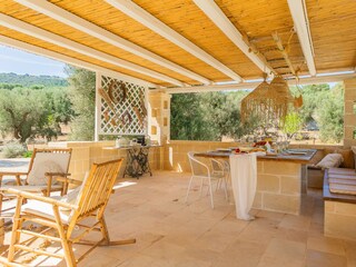 Villa Fasano Buitenaudio-opname 10