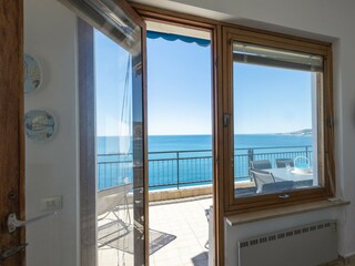 Appartement Ospedaletti Buitenaudio-opname 2