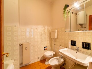 Apartment Dongo Features 27