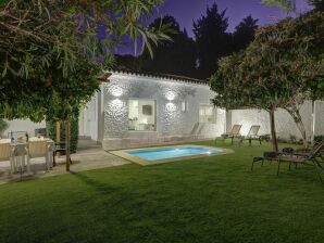 Holiday house Faro's Villa Conchita - Western Costa del Sol - image1