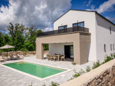 Villa Divine mit Pool