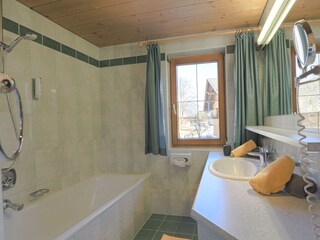 Badezimmer 2