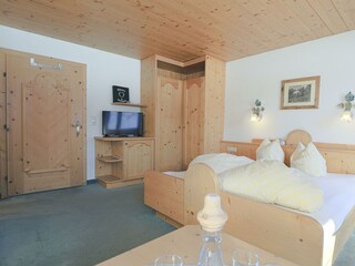 Schlafzimmer 2