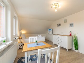 Wohn- und Schlafzimmer