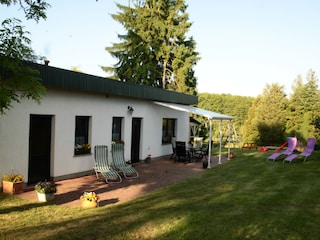 Das Ferienhaus mit überdachter Südterrasse