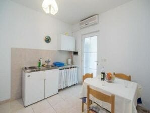 Apartments Boguvila - Two-Bedroom Basic Apartment with Terrace (A1) - (ST) - Supetar - image1