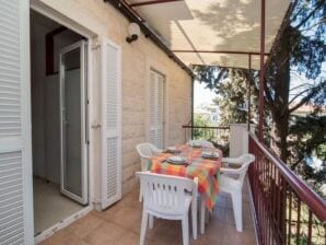 Apartments Boguvila - Two-Bedroom Economy Apartment with Terrace (A5) - (ST) - Supetar - image1