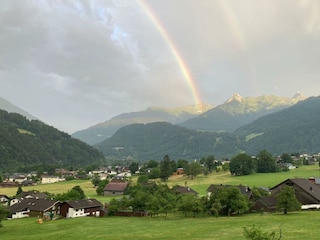 Aussicht mit Regenbogen