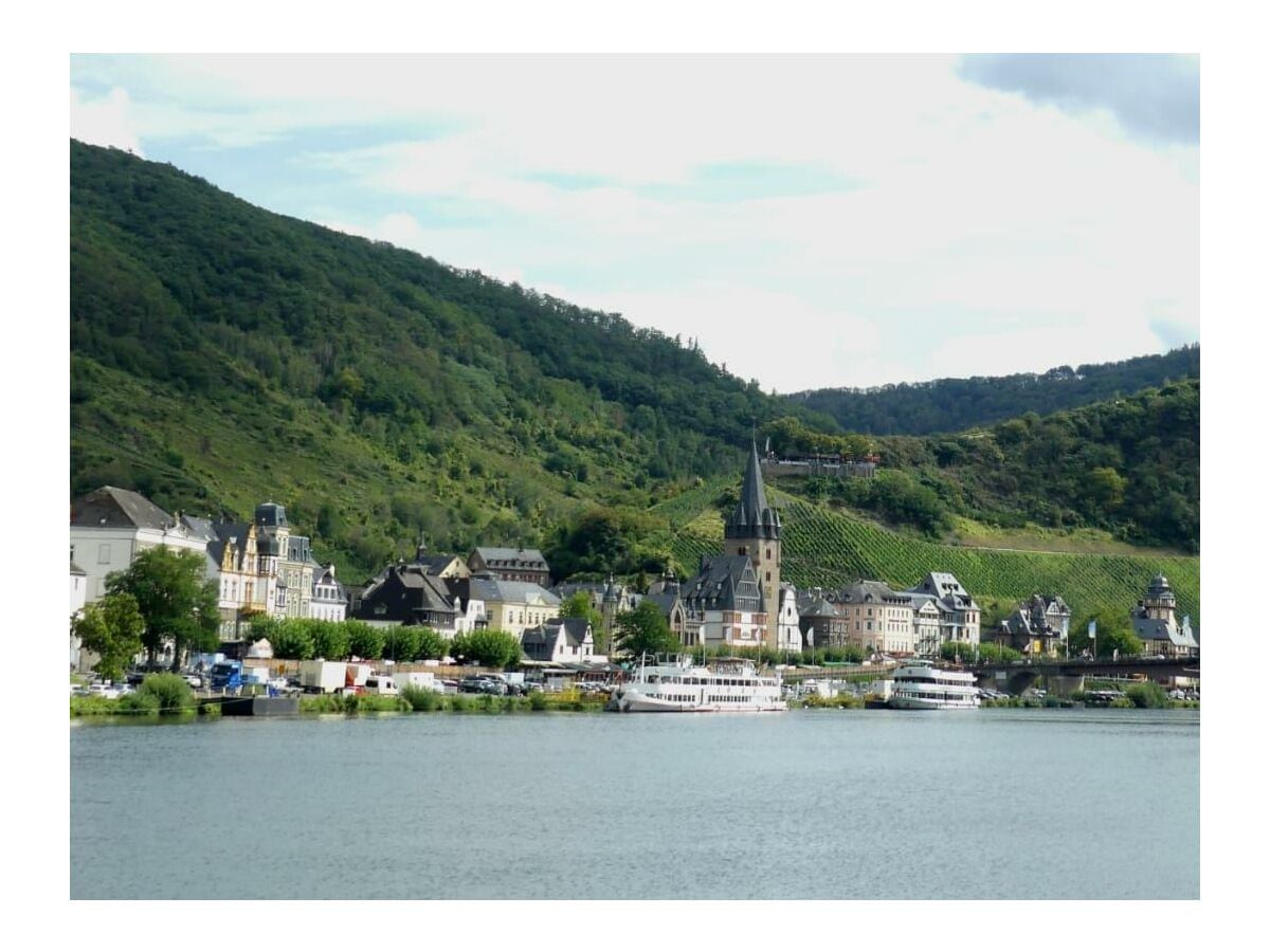 Bernkastel von der Mosel