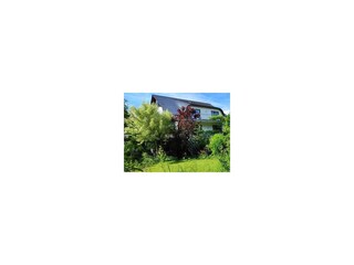 Hausansicht Garten