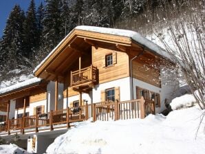 Holiday park Quiet chalet with sauna in Königsleiten - Wald im Pinzgau - image1