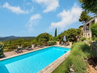 Villa Villecroze Outdoor Recording 9