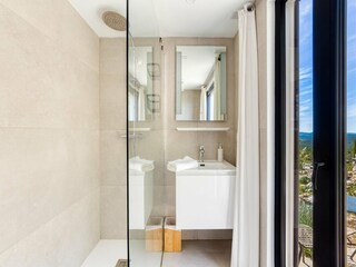 Villa Villecroze Features 27