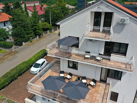 Holiday apartment Kala *5*