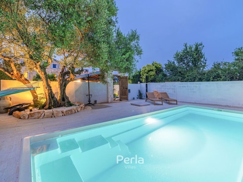 Casa per le vacanze Villa Casa con piscina riscaldata a Novigrad