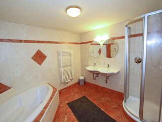 Appartement Stumm Équipement 13