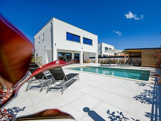 Villa Welt Outdoor Recording 1