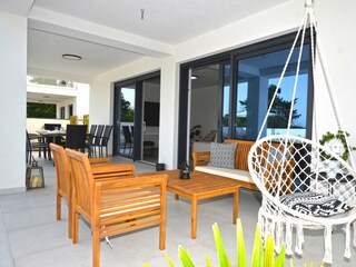 Villa Welt Outdoor Recording 2