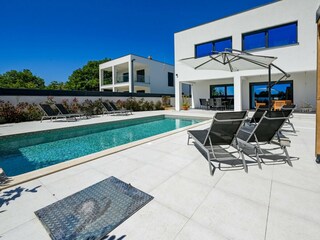 Villa Welt Outdoor Recording 9