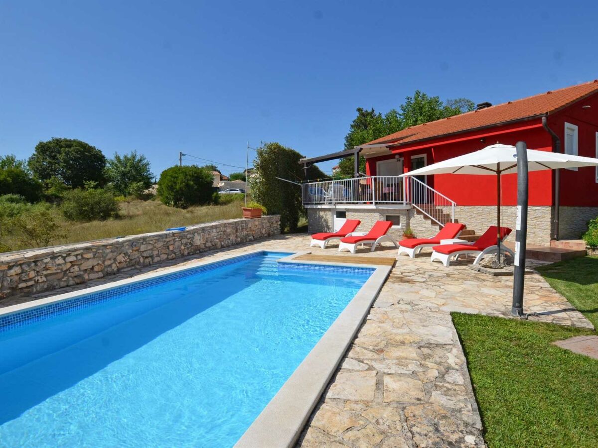 Ferienhaus Kety mit privatem Pool