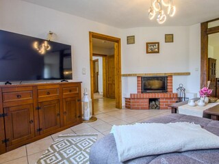 Wohnzimmer mit Kamin