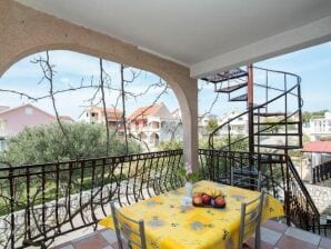 Appartement Apartments Fidelis - One Bedroom Apartment with Terrace and Garden View(1) - Okrug Donji - image1