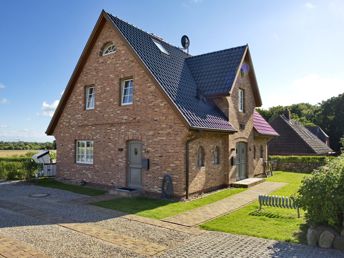 Ein stilvolles Haus mit freiem Blick in die Ferne